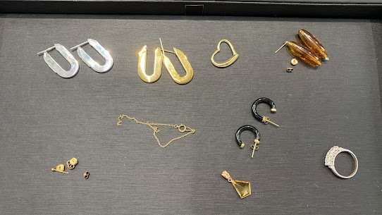 06/19　貴金属　K18  ピアス  トップなど　 K18  ピアス  PT900  リング　お買い取りさせていただきました。　藤岡店
