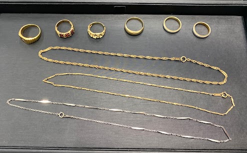 09/23　K18　リング  ネックレス     K14WG　ネックレス　お買い取りさせていただきました。　藤岡店